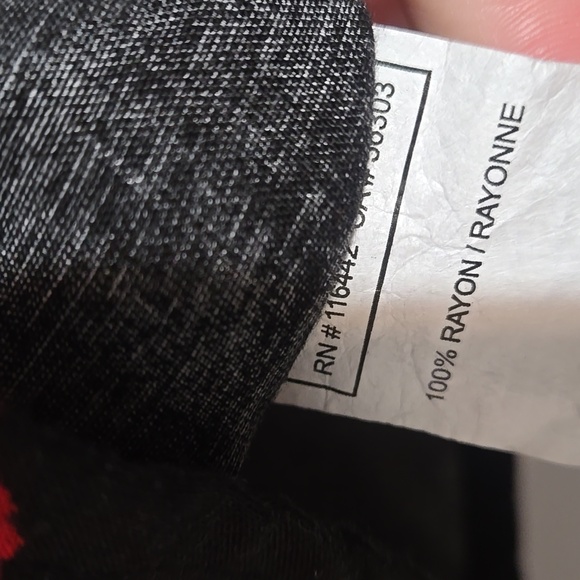 Ying Yang Cropped Blouse - Picture 6 of 6